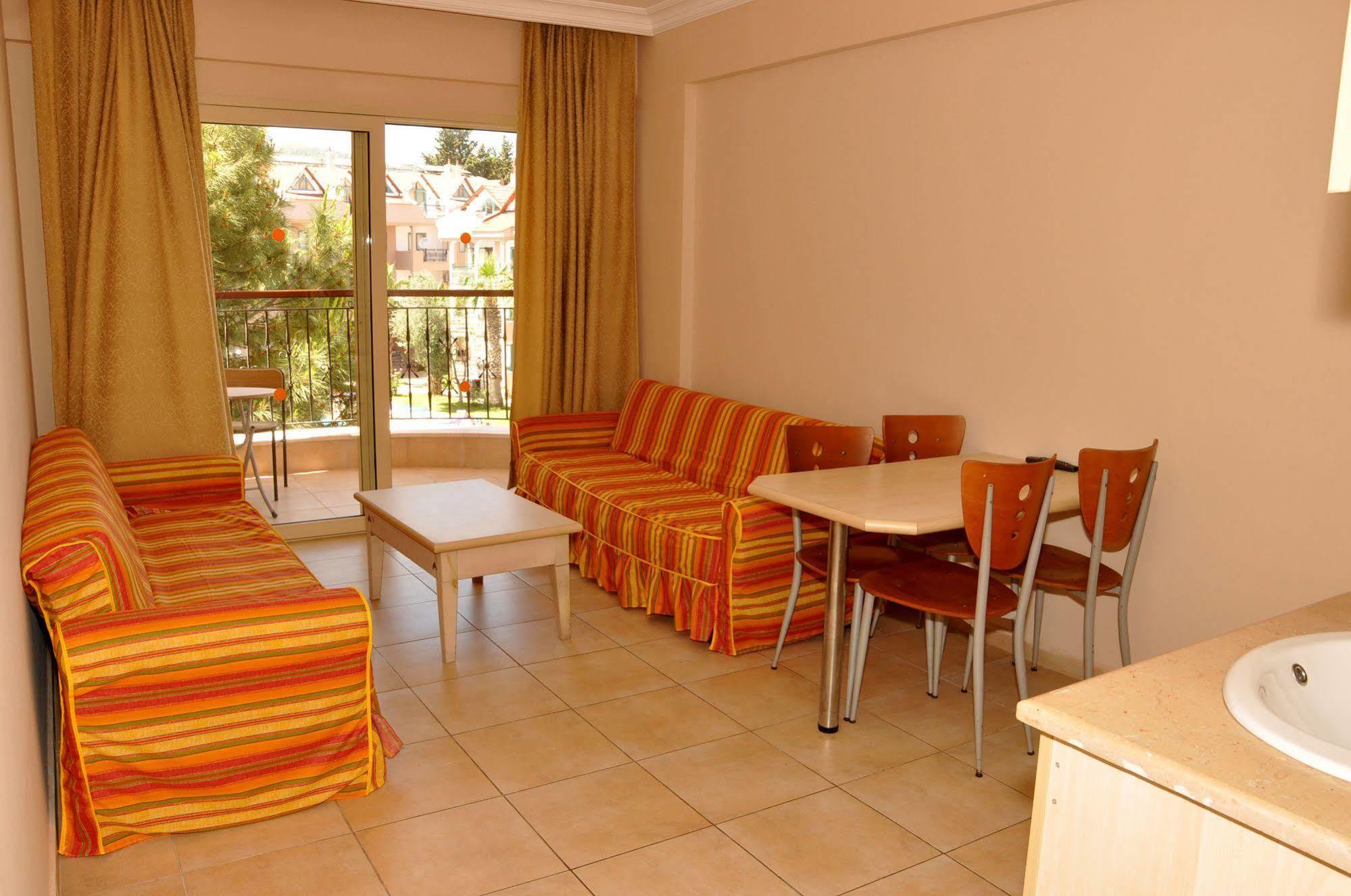 Club Dena Aparthotel Marmaris Kültér fotó